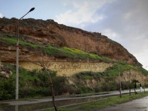 منخفض جوي ماطر يؤثر على البلاد وانخفاض في درجات الحرارة