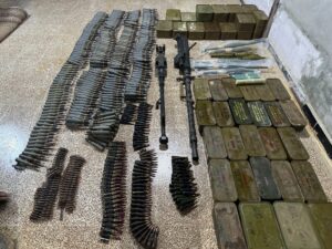 الداخلية تحبط تهريب أسلحة وتوقع بعناصر خارجة عن القانون في السويداء  