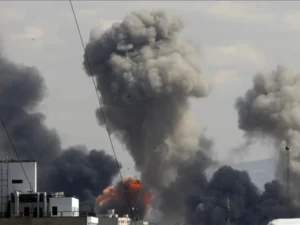 أكسيوس: خيارات البنتاغون قد تشمل استخدام القوات البرية وقصف واسع النطاق على إيران