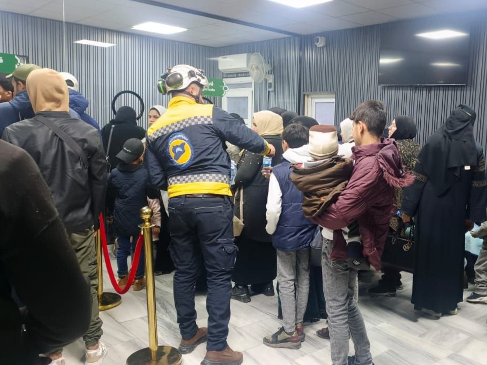 الدفاع المدني مستمر في استجابته الإنسانية للسوريين العائدين من لبنان