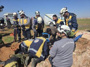 سقوط طفل في بئر بريف حلب الجنوبي والدفاع المدني يباشر عمليات الإنقاذ