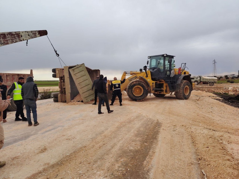 الدفاع المدني: 16 مصاباً في 11 حادث سير خلال يوم واحد بعموم سوريا