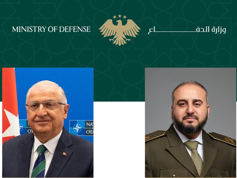 وزير الدفاع يبحث هاتفياً مع نظيره التركي القضايا ذات الاهتمام المشترك