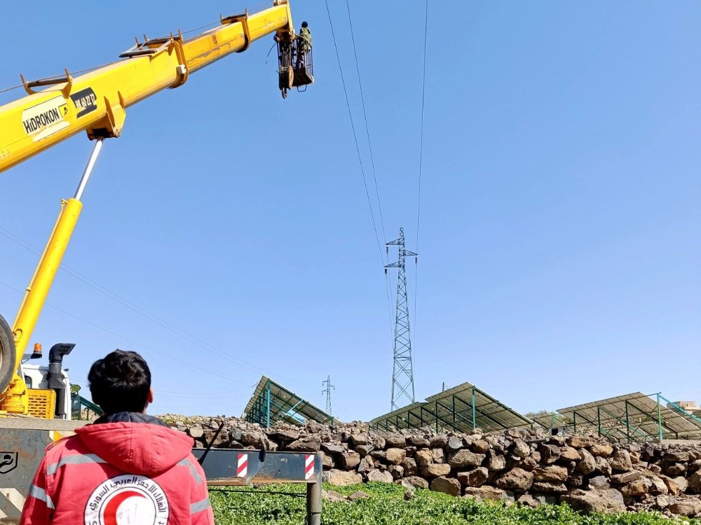 بعد انقطاع لأيام.. شركة كهرباء السويداء تعلن إعادة تأهيل خط كهرباء شهبا