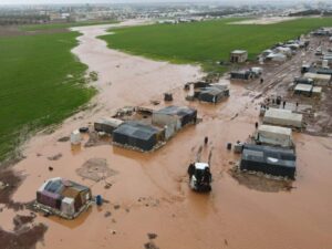 مديرية الطوارئ وإدارة الكوارث في حلب: استجبنا لـ55 موقعاً تضررت بالفيضانات