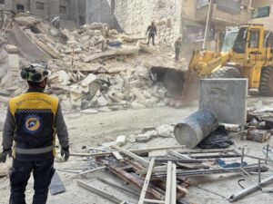 انهيار بناء سكني من 5 طوابق في حلب وحصيلة أولية تشير إلى وجود عالقين