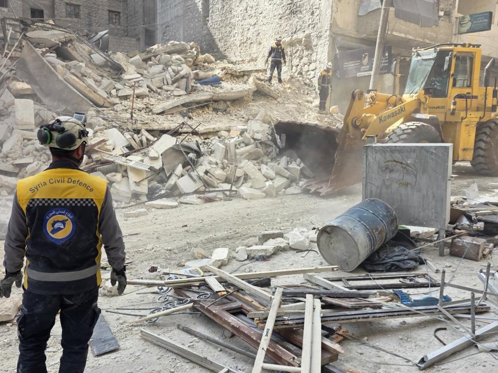 انهيار بناء سكني من 5 طوابق في حلب وحصيلة أولية تشير إلى وجود عالقين