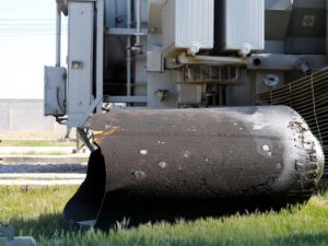 ريف دمشق.. سقوط بقايا صاروخ في منطقة العتيبة أدى إلى خروج محولة كهرباء عن الخدمة