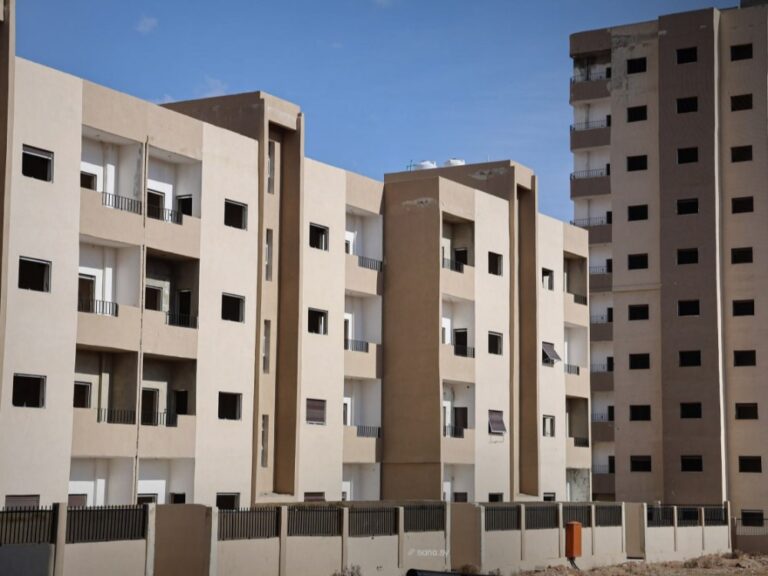 الإسكان تعلن عن تسليم 111 شقة سكنية للمستفيدين في جمرايا بريف دمشق