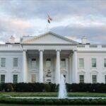 البيت الأبيض ينفي طلب تمديد وقف النار مع إيران والحصار البحري مستمر