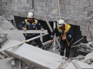 انهيار مبنى قيد الإنشاء في الشيخ مقصود