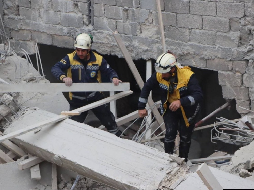 انهيار مبنى قيد الإنشاء في الشيخ مقصود