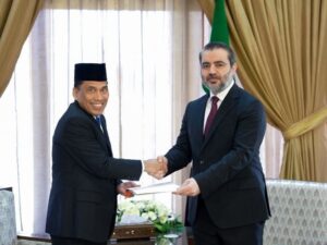 الشيباني يتسلم نسخة من أوراق اعتماد سفير إندونيسيا في دمشق