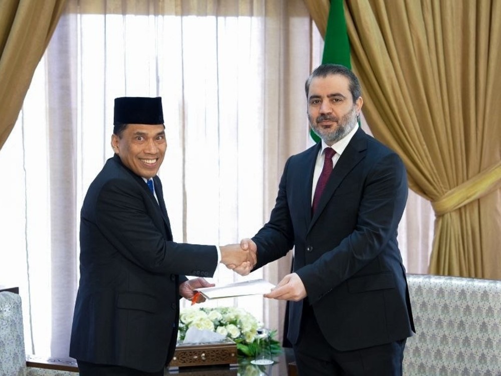 الشيباني يتسلم نسخة من أوراق اعتماد سفير إندونيسيا في دمشق