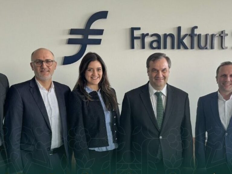 حاكم المصرف المركزي يزور جامعة فرانكفورت للعلوم المالية