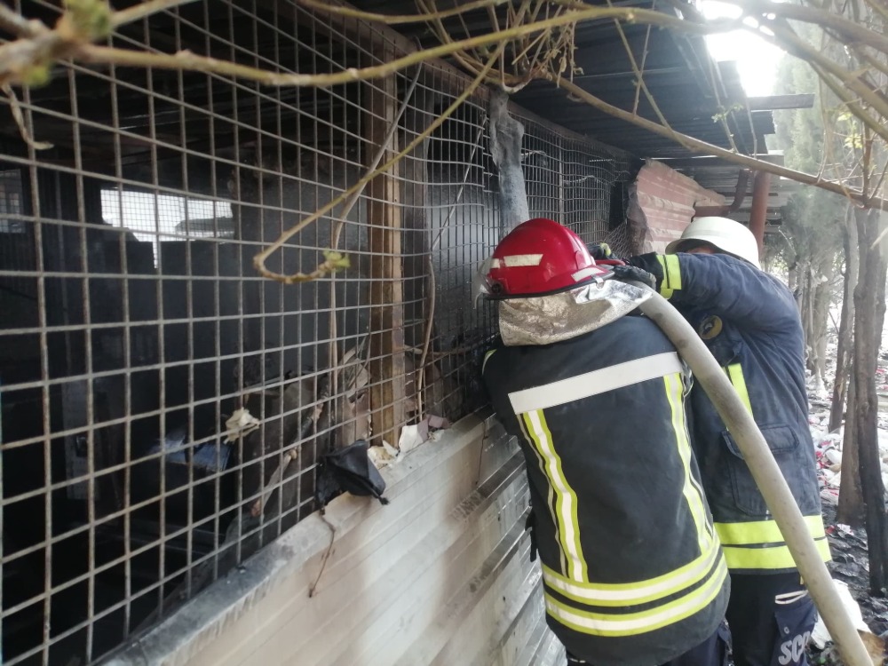 الدفاع المدني يتصدّى لأربعة حرائق في دمشق