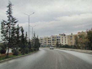 منخفض جوي جديد وأمطار رعدية تستمر حتى السبت