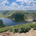 الطقس بين الصحو والغائم جزئياً ودرجات الحرارة حول معدلاتها