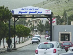 لبنان يعلن إعادة فتح معبر المصنع الحدودي مع سوريا