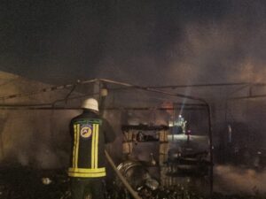 وفاة خمسة أطفال وإصابة ثلاثة أشخاص في حريق ببلدة دير الحجر بريف دمشق