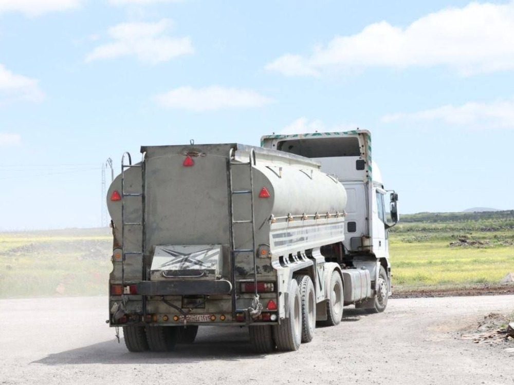 السويداء.. حركة يومية ومنتظمة لصهاريج المحروقات والغاز لتأمين احتياجات الأهالي