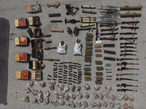 حمص.. تفكيك خلية إرهابية وضبط كميات كبيرة من الأسلحة