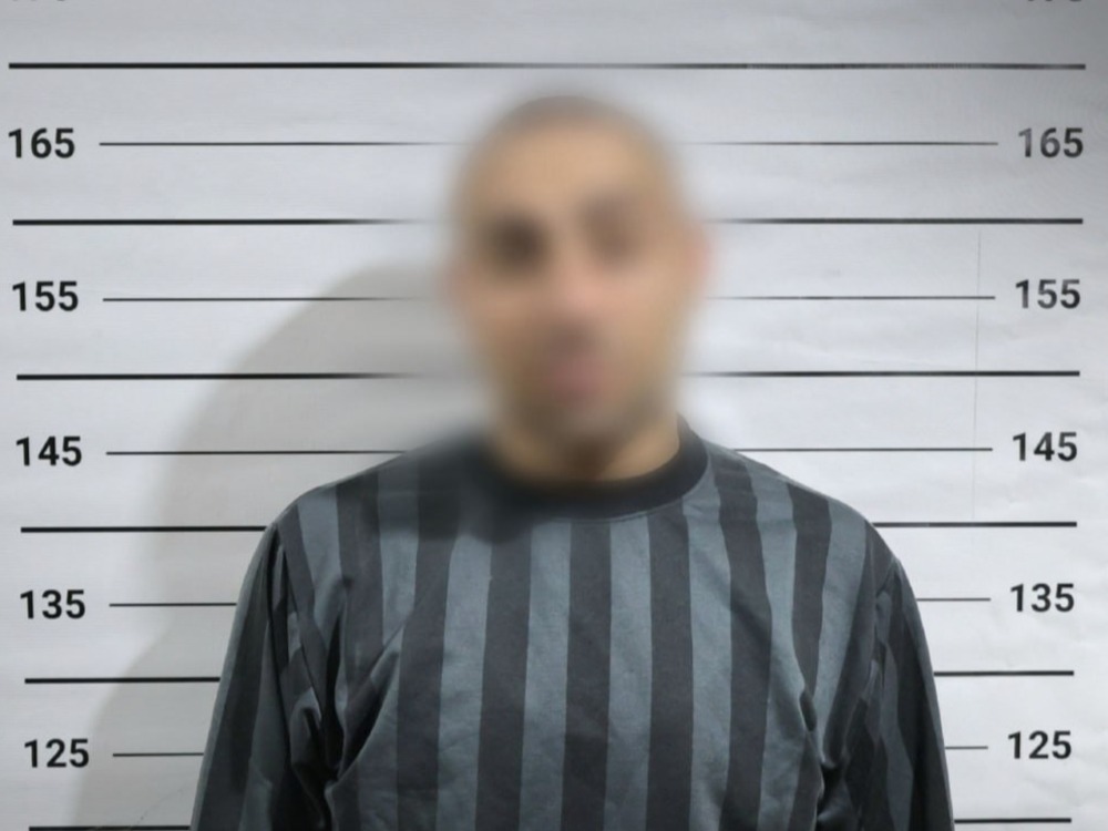 قوى الأمن الداخلي في حماة تلقي القبض على متورط بجريمة سطو مسلح