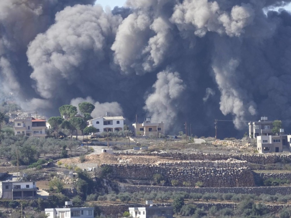 لبنان.. مقتل عدد من العمال السوريين في غارة إسرائيلية على صور