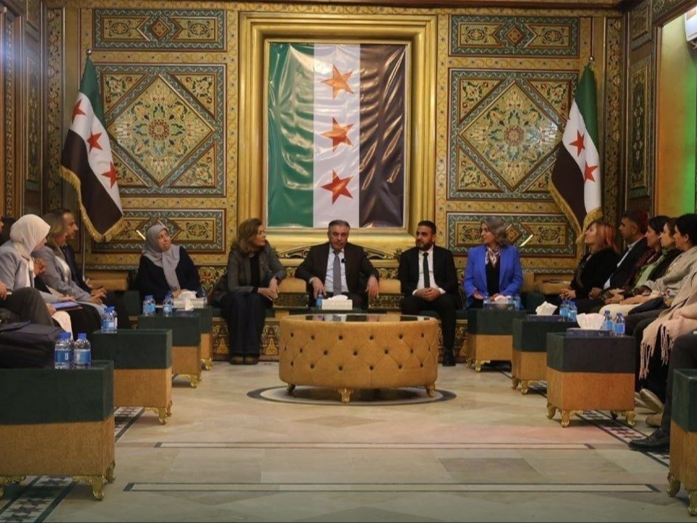 الحسكة.. وزيرة الشؤون الاجتماعية تلتقي المحافظ لدعم الواقع الخدمي والإنساني