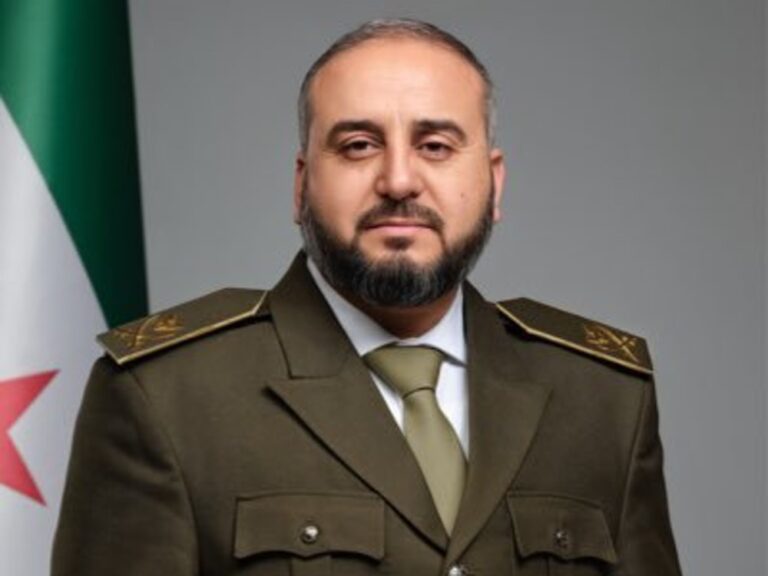 وزير الدفاع اللواء مرهف أبو قصرة