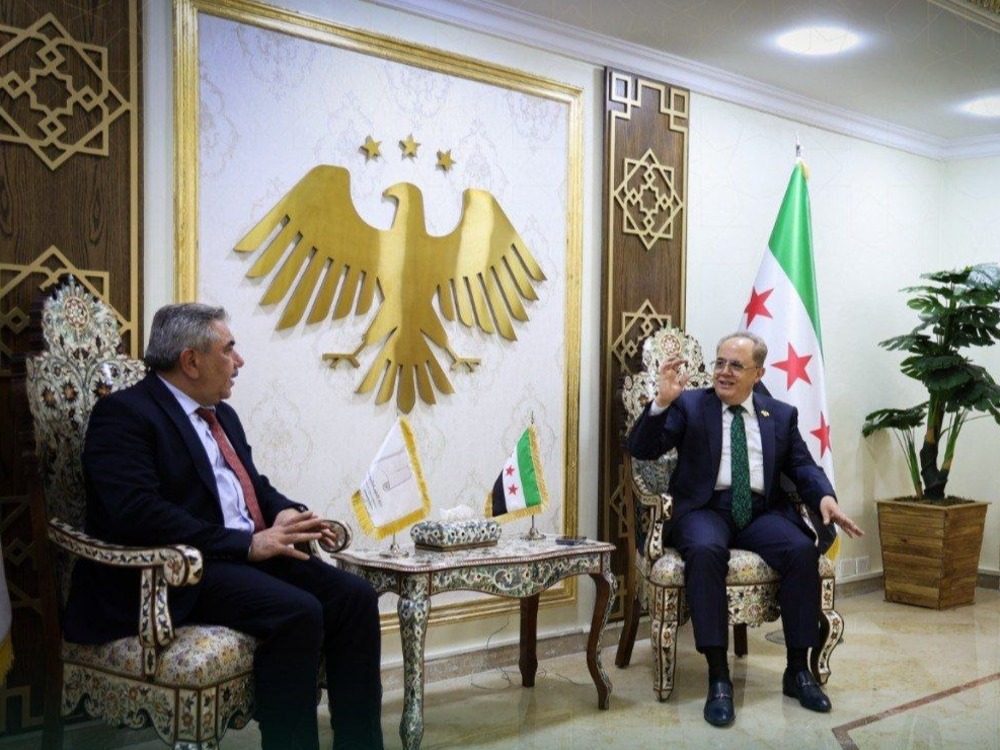 وزير التعليم العالي يبحث دعم طلاب فرع جامعة الفرات في الحسكة