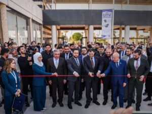 وزير النقل يؤكد أهمية الرقمنة في تعزيز بيئة الأعمال ويشيد بمعرض “سيريا هايتك”