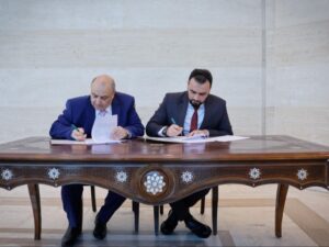 الخارجية وشبكة الآغا خان توقّعان مذكّرة تفاهم لتنسيق جهود إعادة الإعمار