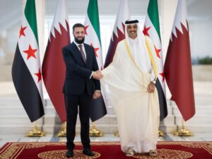 الرئيس الشرع يلتقي أمير دولة قطر خلال زيارة رسمية للدوحة