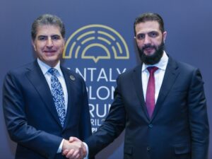 الرئيس الشرع يبحث مع بارزاني تعزيز التعاون المشترك على هامش منتدى أنطاليا