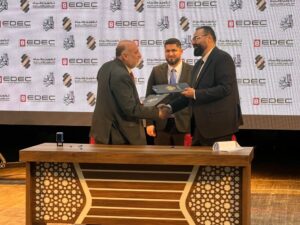 بهدف إنشاء مشروع "برج أعمال إدلب".. هيئة الاستثمار توقّع اتفاقية جديدة