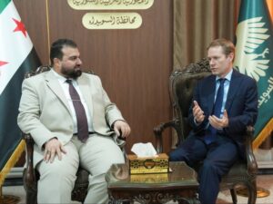 محافظ السويداء يبحث مع القائم بأعمال سفارة فرنسا تعزيز الأمن والاستقرار