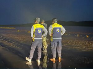 وفاة شخص بالسيول في بادية حماة وانقطاع طريق أثريا - الرقة مؤقتاً