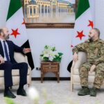 وزير الدفاع يناقش تعزيز دور الجيش في ترسيخ الأمن مع محافظ الرقة