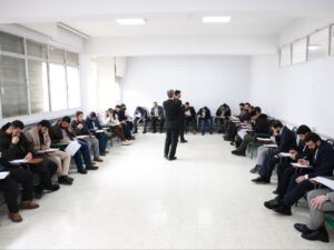 وزارة الداخلية تواصل تنفيذ دورات تأهيلية لرفع الأداء والتخصص