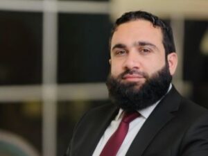 المتحدث باسم وزارة الأوقاف ينفي شراء سيارات جديدة ويوضح حقيقة ماجرى 