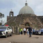 درعا.. انتشار الشرطة السياحية أمام الكنائس لتأمين المصلين