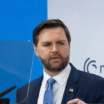 نائب الرئيس الأمريكي: نسعى لصفقة كبرى مع إيران لإنهاء الصراع النووي