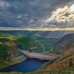 الطقس بين الصحو والغائم جزئياً وهطولات مطرية في مناطق متفرقة