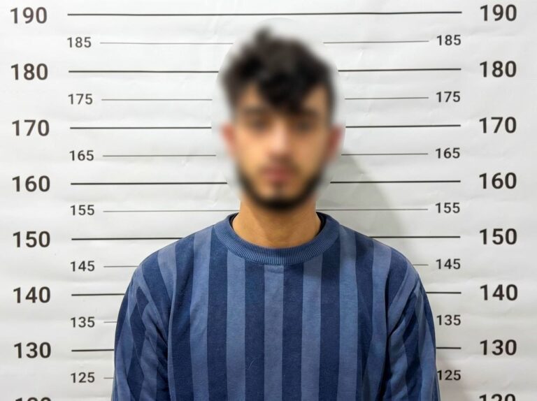 بعد تداول واسع.. الجهات الأمنية توقف سائقاً اقتحم بسيارته محلاً في الرقة