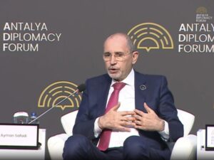 الأردن يدعو لوقف اعتداءات الاحتلال الإسرائيلي ويؤكد دعم استقرار سوريا