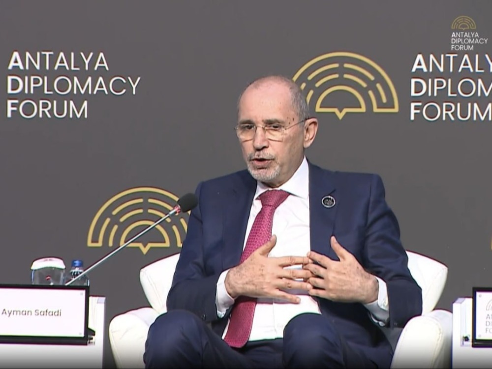 الأردن يدعو لوقف اعتداءات الاحتلال الإسرائيلي ويؤكد دعم استقرار سوريا