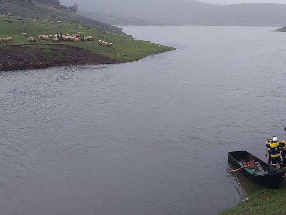 الدفاع المدني يحذر من خطر السباحة في المسطحات المائية وينشر إرشادات الوقاية