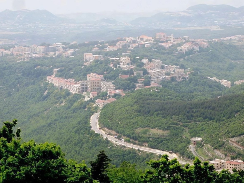 أجواء سديمية مغبرة.. ومنخفض جوي جديد غداً