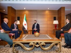 الرئيس الشرع يلتقي المبعوث الأمريكي توماس براك في أنطاليا التركية